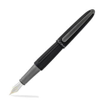 ​​​​​​​​Diplomat D40301015 Aero Siyah Dolma Kalem, Medium 14K Altın Uç - 1