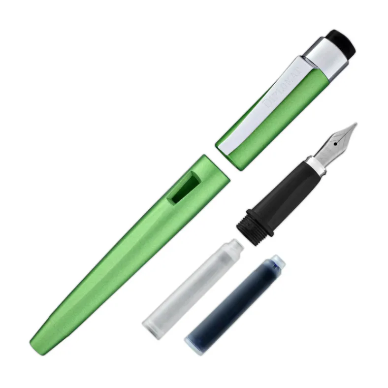 ​​​​​Diplomat D40908025 Magnum Soft Touch Yeşil Dolma Kalem, Medium Uç - 7