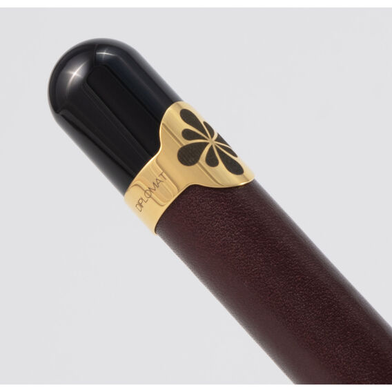 Diplomat XO Kırmızı Dolma Kalem, F Uç - Diplomat