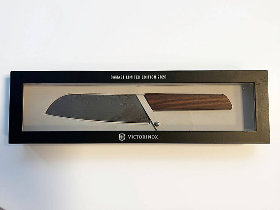 Victorinox 6.9050.17J20 Swiss Modern Damast 2020 Limitli Üretim Santoku Bıçağı - 2