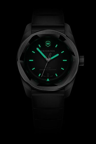 Victorinox 242054 Concept One Solar Erkek Kol Saati - 6