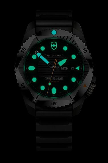 Victorinox 242070 Dive Pro Otomatik Erkek Kol Saati - 6