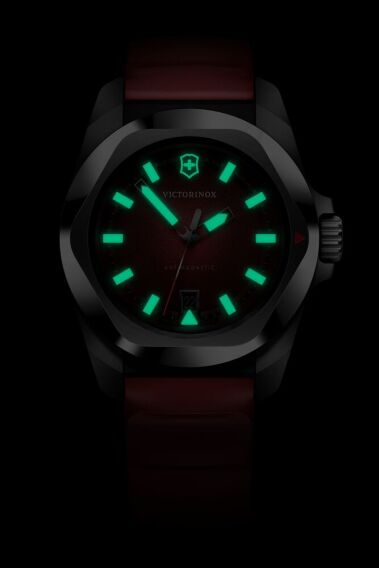 Victorinox 242029 I.N.O.X. Quartz Erkek Kol Saati - 6