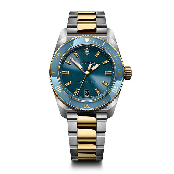 Victorinox 242103 Maverick Quartz Erkek Kol Saati - Victorinox