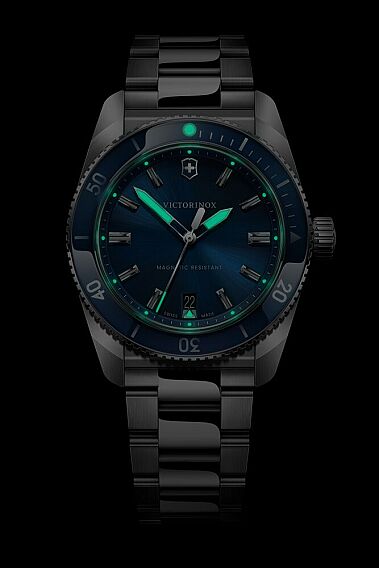 Victorinox 242095 Maverick Quartz Erkek Kol Saati - 6