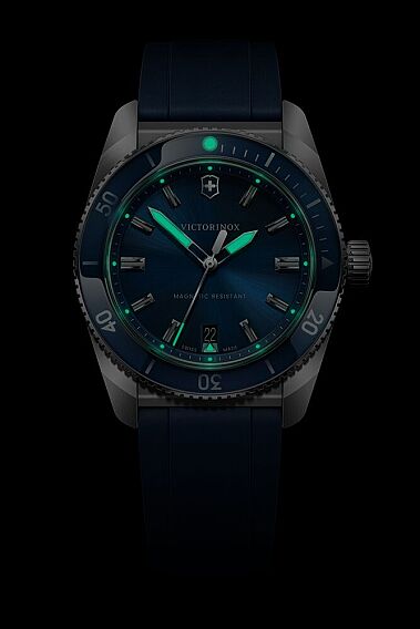 Victorinox 242094 Maverick Quartz Erkek Kol Saati - 6