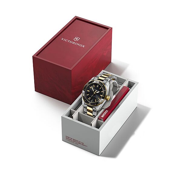 Victorinox 242102 Maverick Quartz Erkek Kol Saati - 7