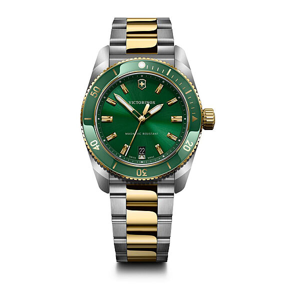 Victorinox 242101 Maverick Quartz Erkek Kol Saati - Victorinox