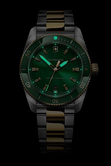 Victorinox 242101 Maverick Quartz Erkek Kol Saati - 6