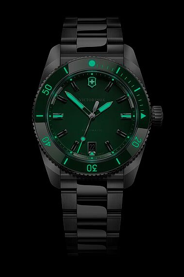 Victorinox 242107 Maverick Otomatik Erkek Kol Saati - 6